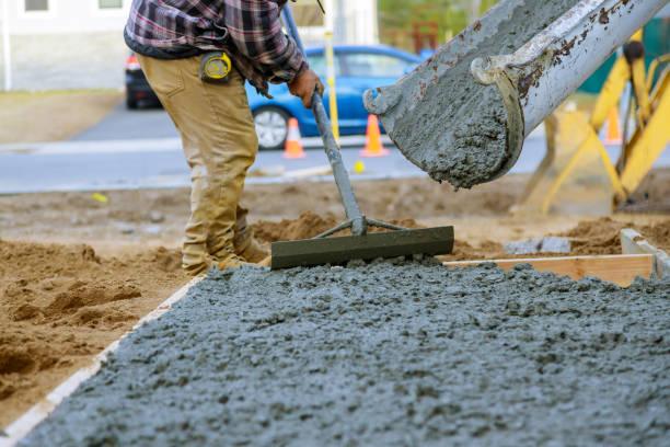 Best Concrete Driveway Installation in Pelahatchie, MS